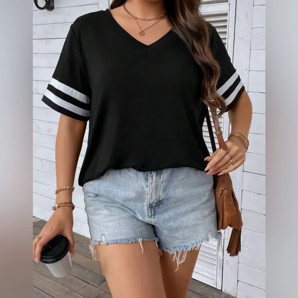 Blouse-tee - Picture 2 of 4